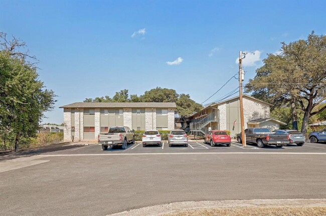 Building Photo - 509 Cedar Dr Unit 207