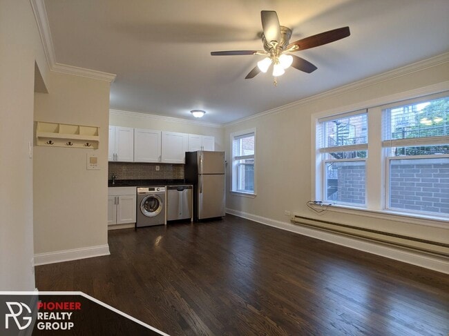 Photo - 2127 N Dayton St Unit 2129-308