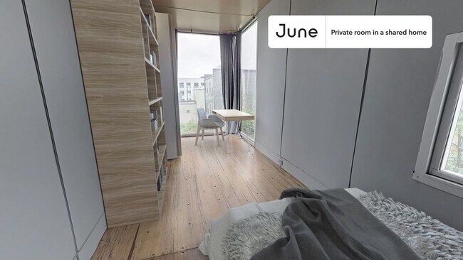 Photo - Room in Shared 6 bed/6 bath home Unidad 4A