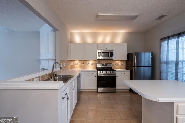 Photo - 4084 Howell Park Rd