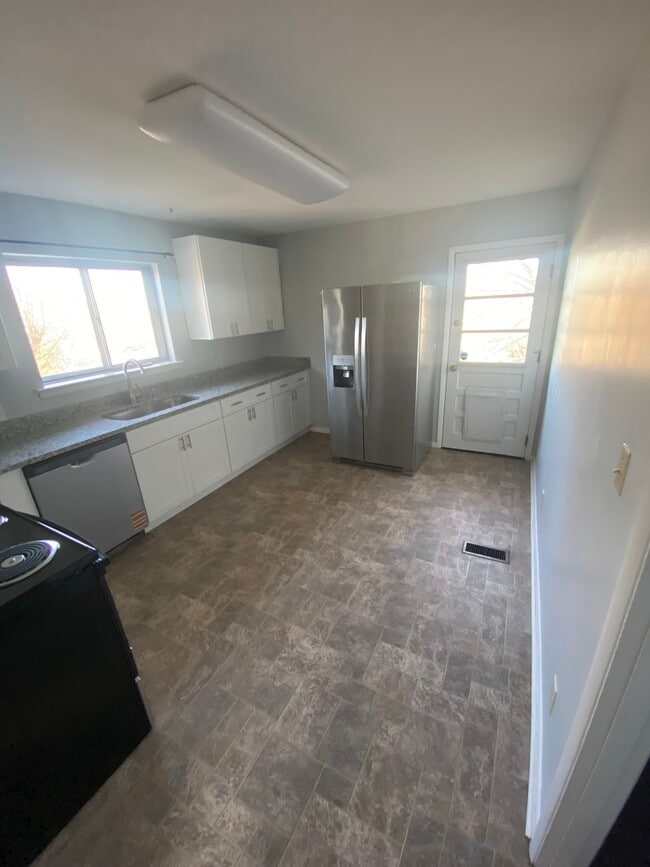 Photo - 3636 Phelps St