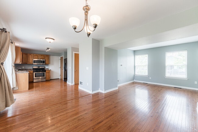 Photo - 841 Pond Brook Ave