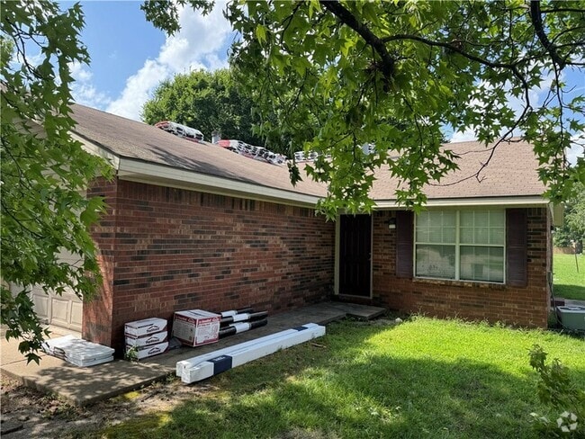 Building Photo - 4420 W Franciscan Trail Rental
