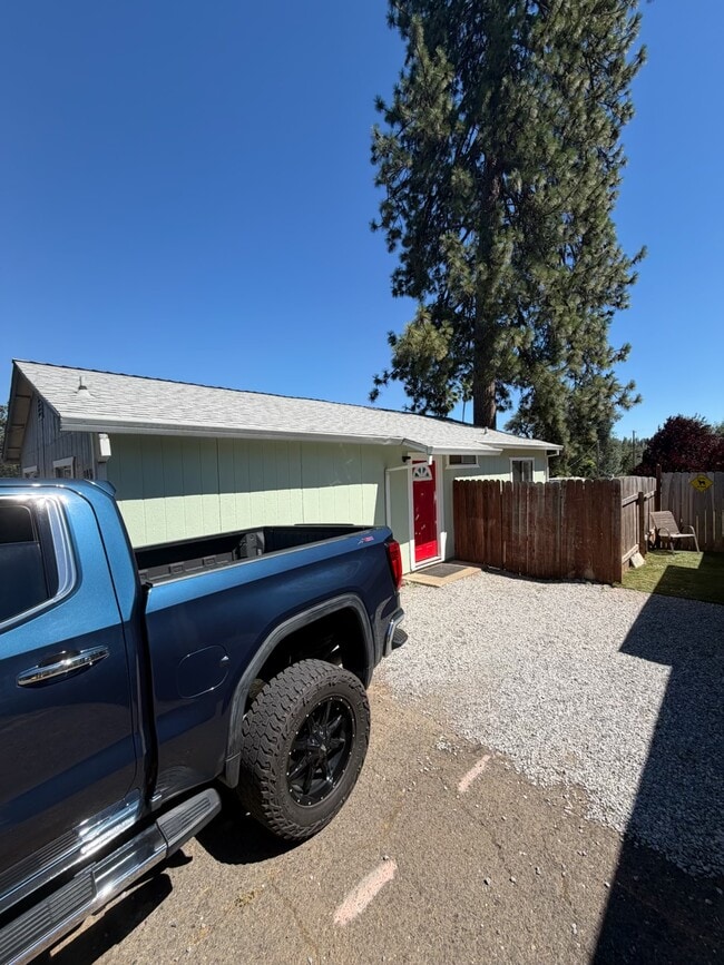 Photo - 3930 Laredo St