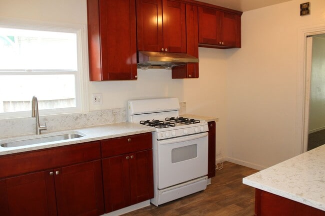 Photo - Recently Updated 2 Bedroom Duplex!!!