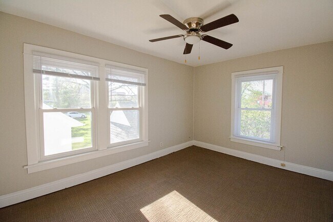 Photo - 1746 1st St SW Unit # 2