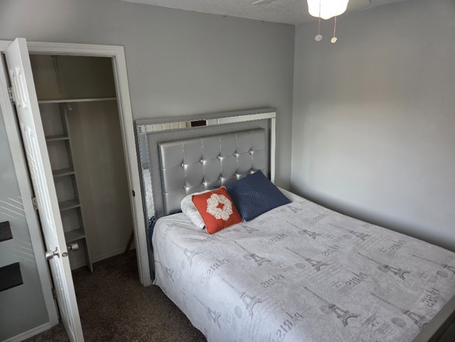 Photo - 1609 S Middle Creek Ct