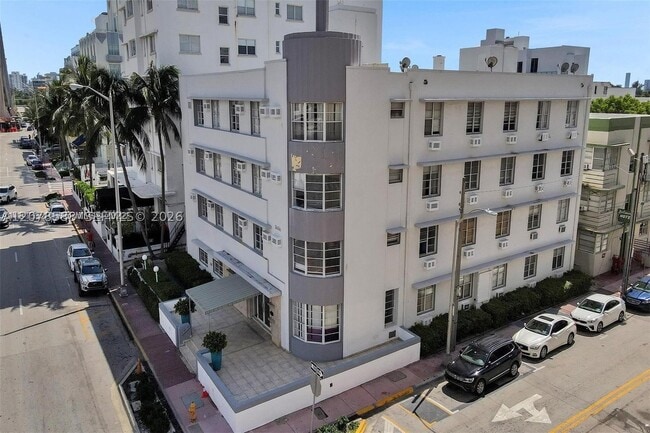 Photo - 3030 Collins Ave Unit 4B