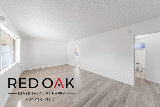 Photo - 8720 Owensmouth Ave Unit 5