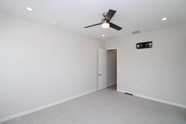 Photo - 17519 N 50th Way