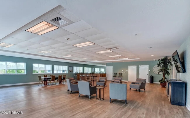 Photo - 2 Oceans W Blvd Unit 707