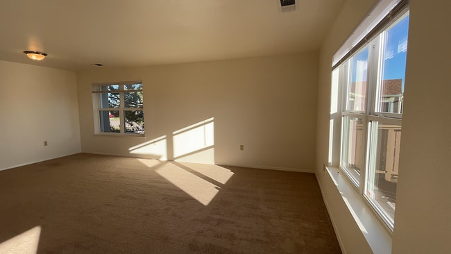 Photo - 1281 Dakota Dr