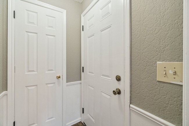 Photo - 4009 Vickie Dr