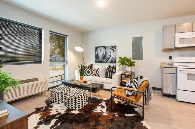 Photo - 1711 N Vassar