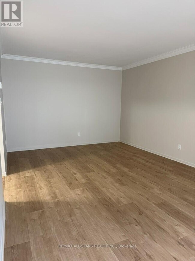 Photo - 73 Albert St Unit 8