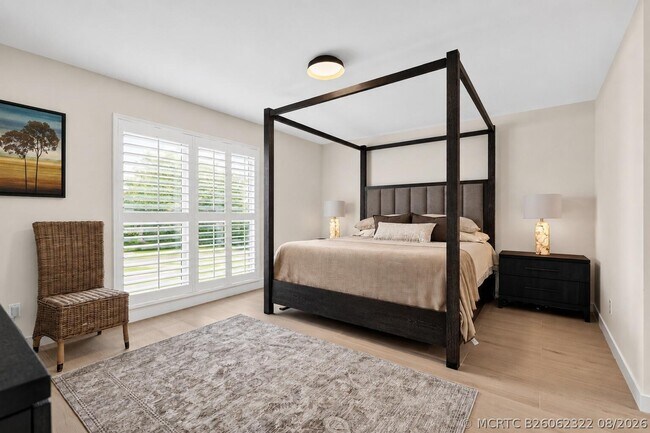 Photo - 302 Brackenwood Cir