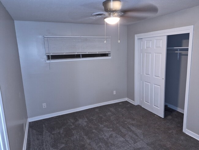 Photo - 612 Heather Ln
