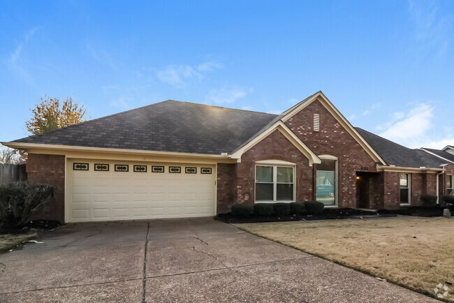 Building Photo - 8315 Chimneyrock Blvd. Rental