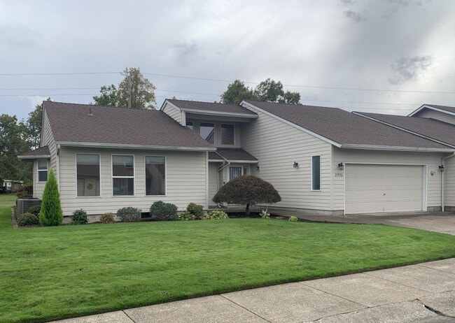 Building Photo - 2931 Cedarwood Ct SE