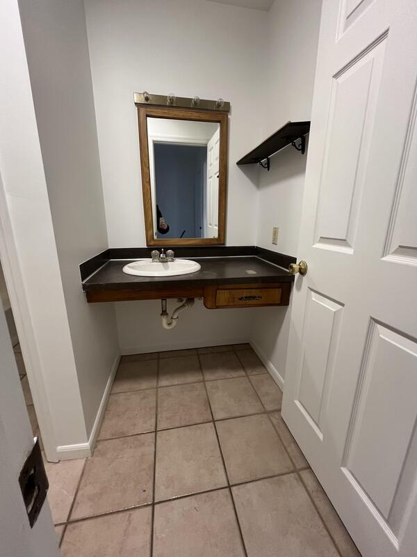 Photo - 16950 Woodlands Drive Unit 11