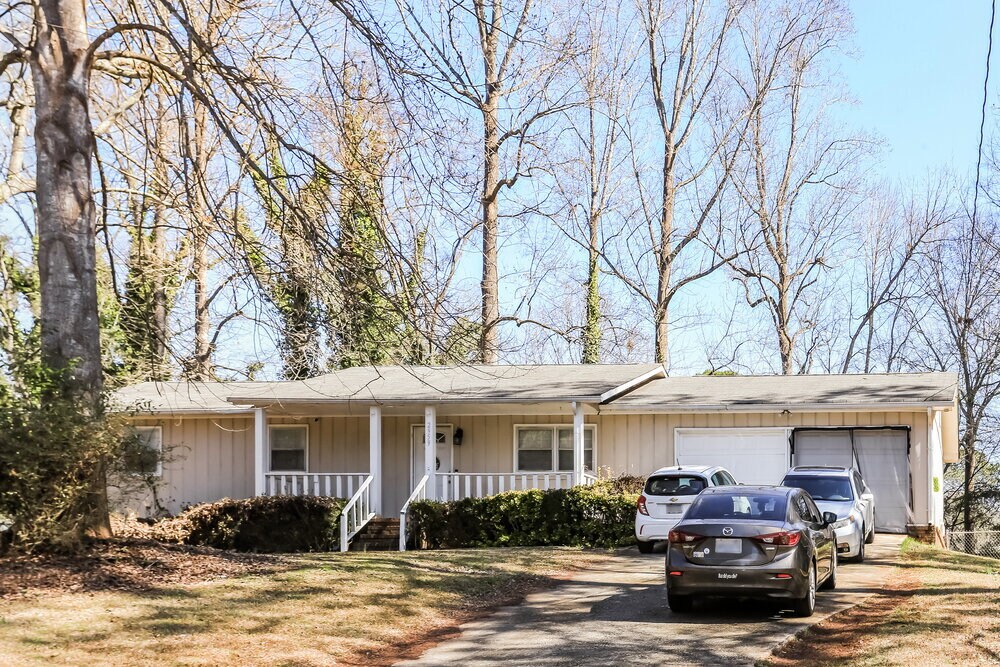 Photo - 2959 Tiller Trail SW