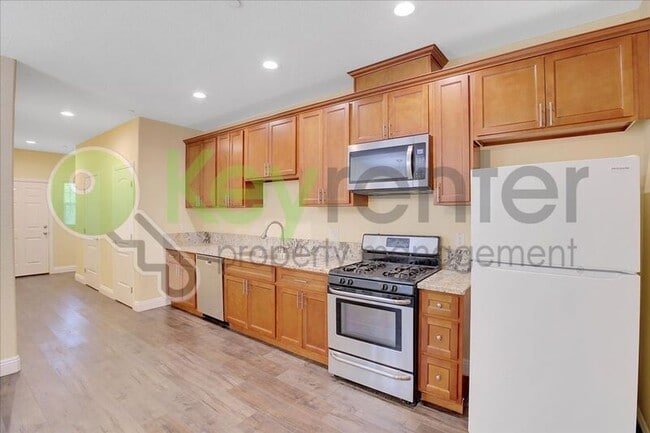 Photo - 4015 May St