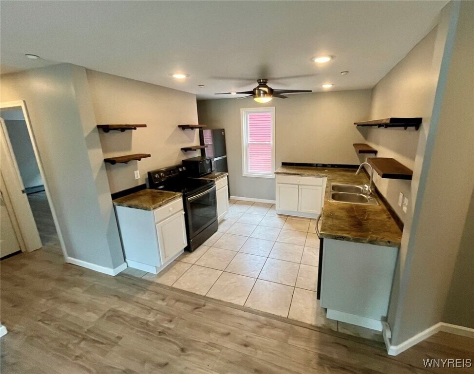 Photo - 402 W Ferry St