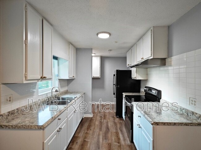 Photo - 2525 Townsend Blvd