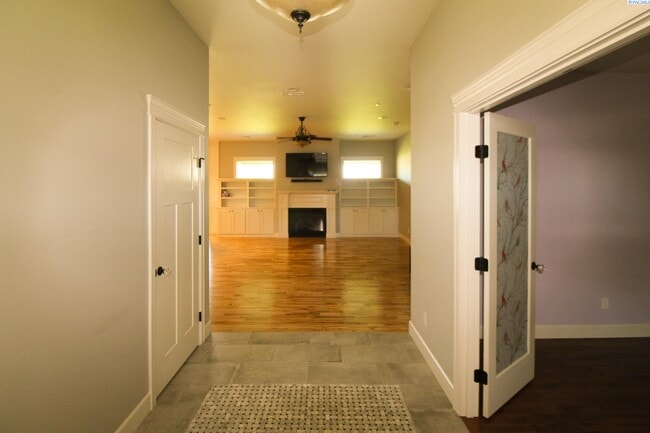 Photo - 4 bed, 3 bath home in Richland