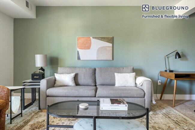 Photo - 350 Sharon Park Dr Unidad FL2-ID1446