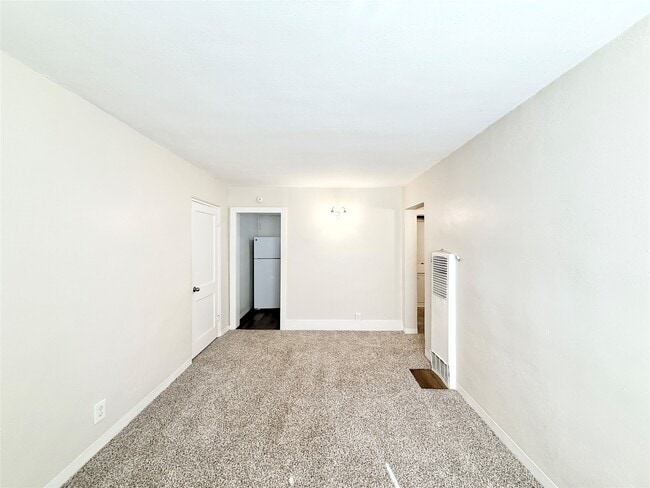 Building Photo - 2717 Hadley St Unit 2 Rental
