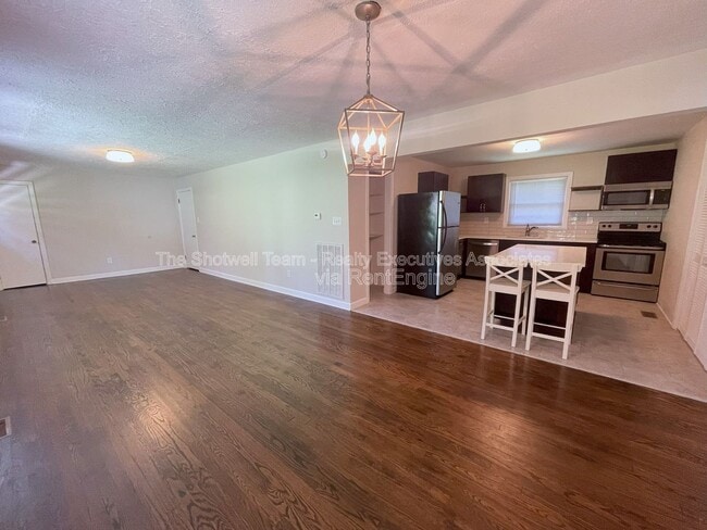 Photo - 4304 Crosby Dr