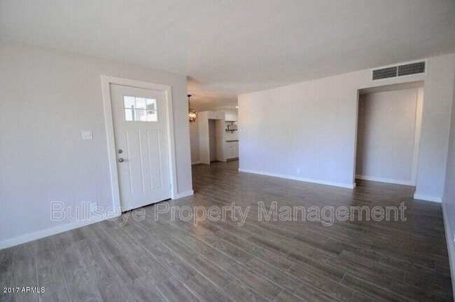 Photo - 3920 E Yale St