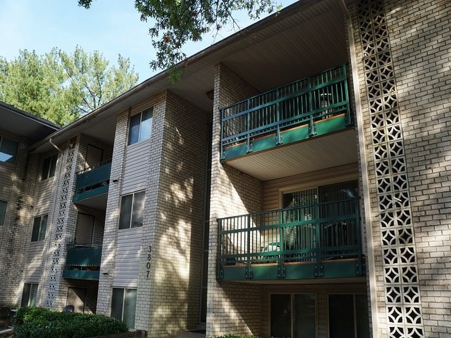 Calvert Hall Apartments