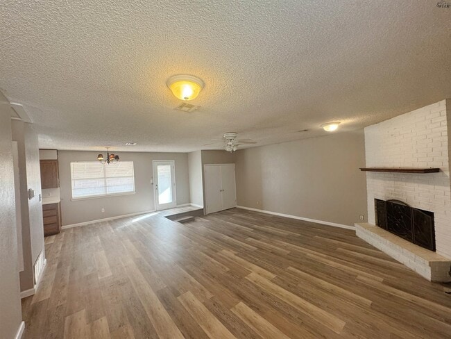 Photo - 1407 Hunt St