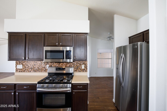 Photo - 909 E Harwell Rd