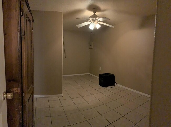 Photo - 1612 Axtell St