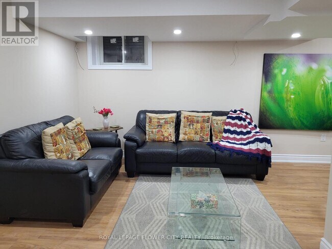 Photo - 2551 Old Carriage Rd