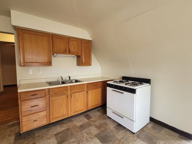 Photo - 310 Jefferson Ave Unit 3