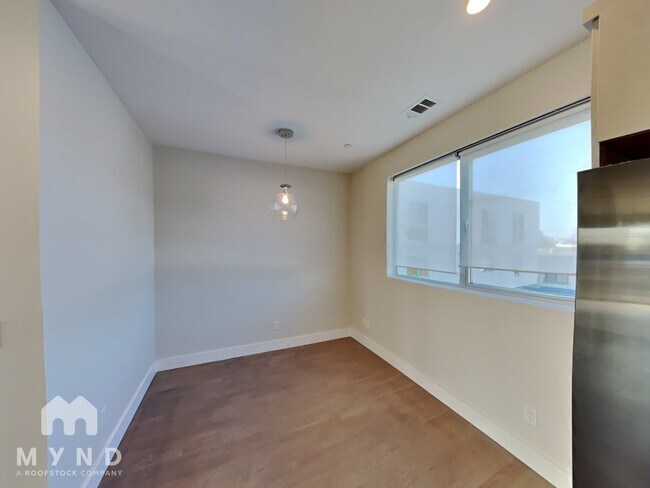 Photo - 3103 35th Ave