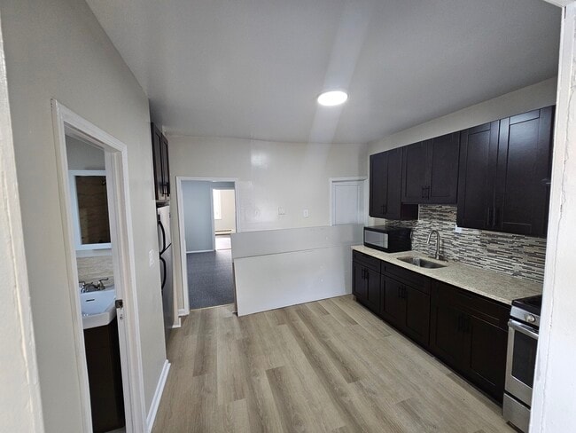 Building Photo - 8905 215th St Unit FL 1