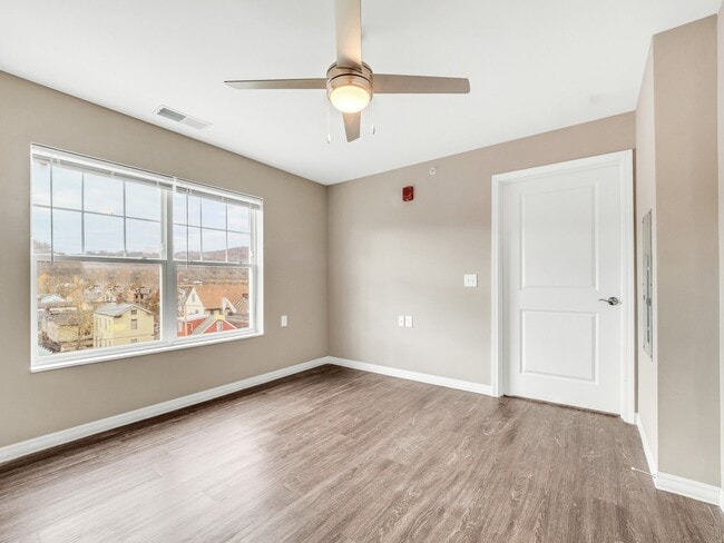 Photo - Hobbs Greene