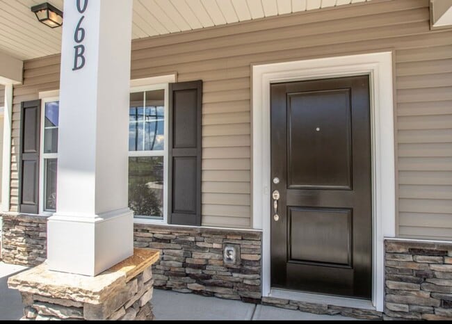 Photo - 106B Brookshire Lane