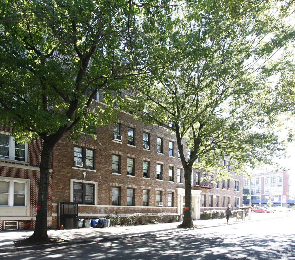 1,115 Union St - 1115 Union Street