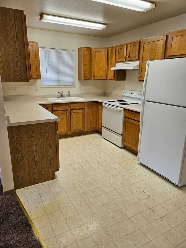 Photo - 931 Village Cir Apartment Unit A