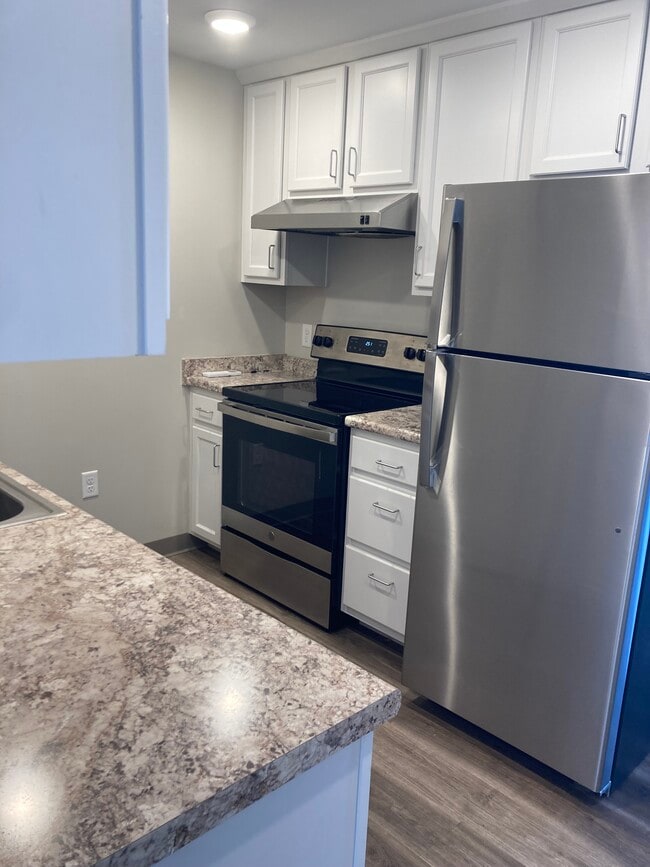 Photo - 95 Village St