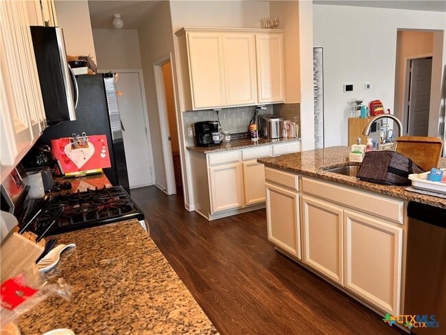 Photo - 533 Summersweet Rd