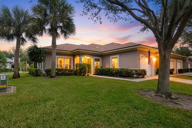 Building Photo - 1864 S Dovetail Dr Unit A1