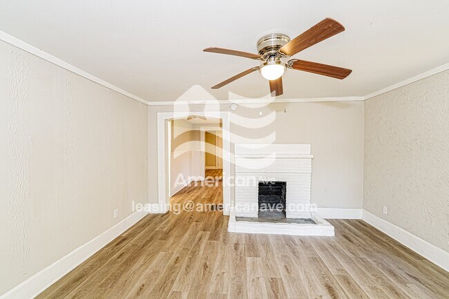 Photo - 608 77th Way S