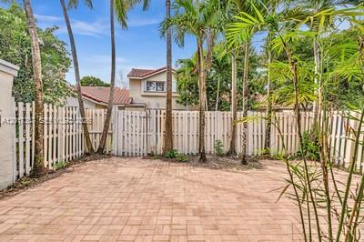 Photo - 1395 Cottonwood Cir